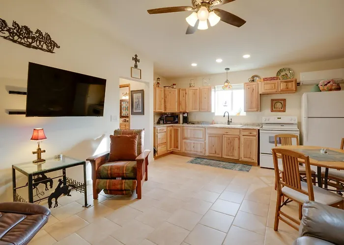 Apartment Horse Ranch Hideaway! Equestrian Casita
