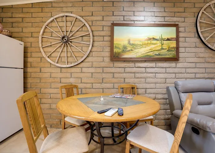 Horse Ranch Hideaway! Equestrian Casita Wickenburg